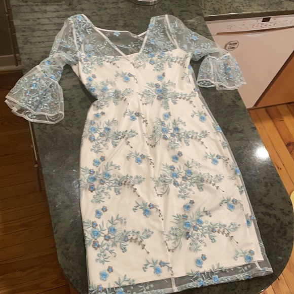 Worn once, fantastic dress - Picture 3 of 8